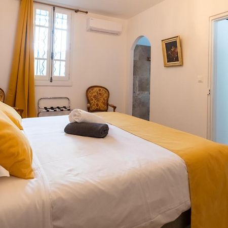 Appartamento Bien D'Exception En Face Du Palais Des Papes Avignone Esterno foto