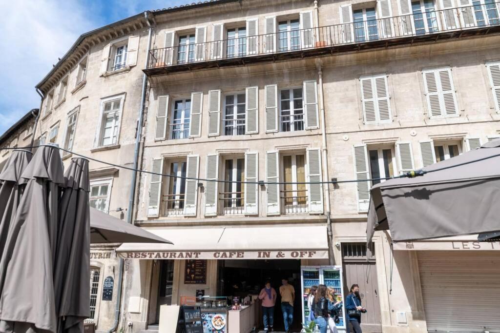 Appartamento Bien D'Exception En Face Du Palais Des Papes Avignone Esterno foto
