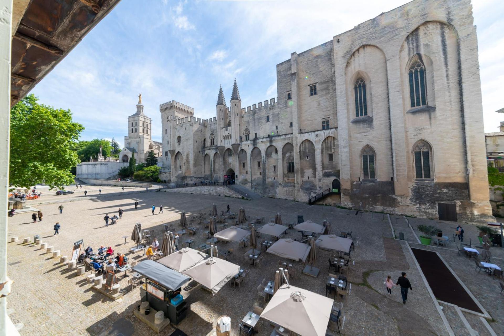 Appartamento Bien D'Exception En Face Du Palais Des Papes Avignone Esterno foto
