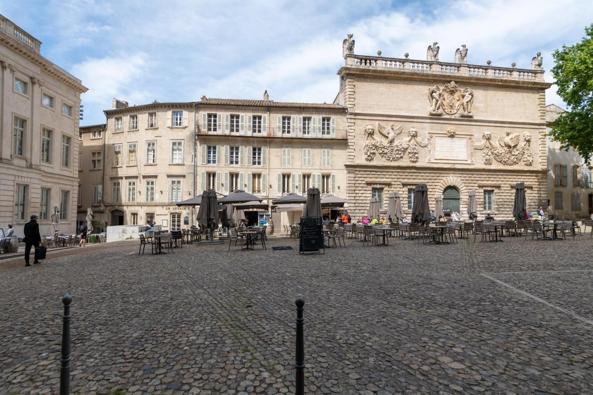 Appartamento Bien D'Exception En Face Du Palais Des Papes Avignone Esterno foto